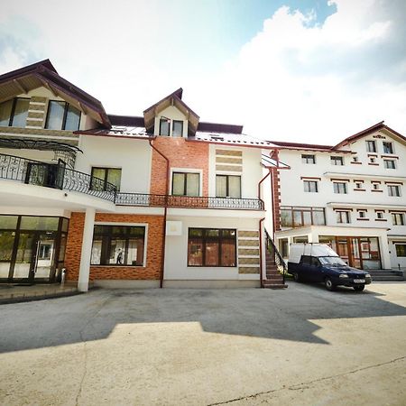 Pension Florica Piteşti Exteriér fotografie