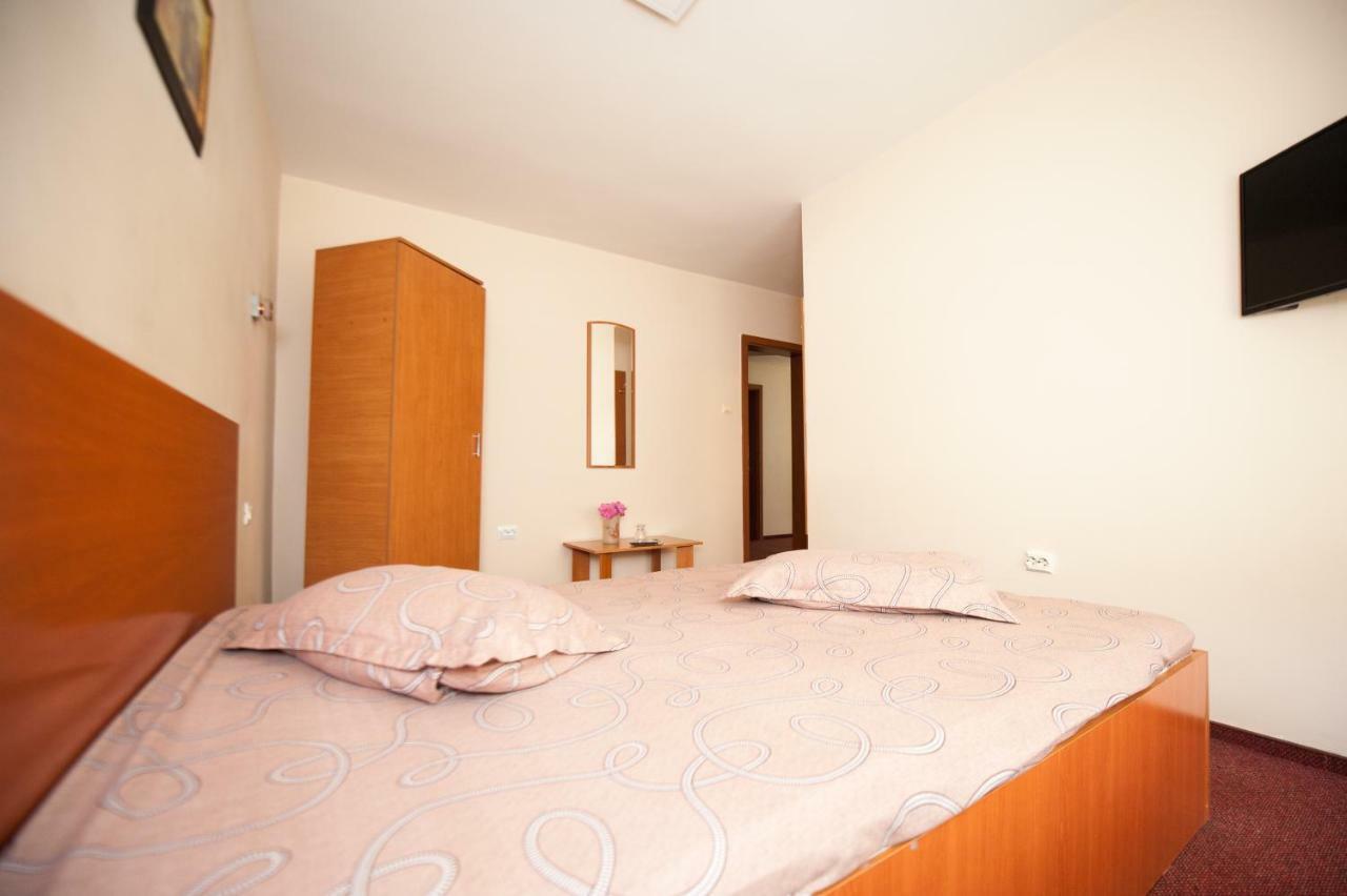 Pension Florica Piteşti Exteriér fotografie